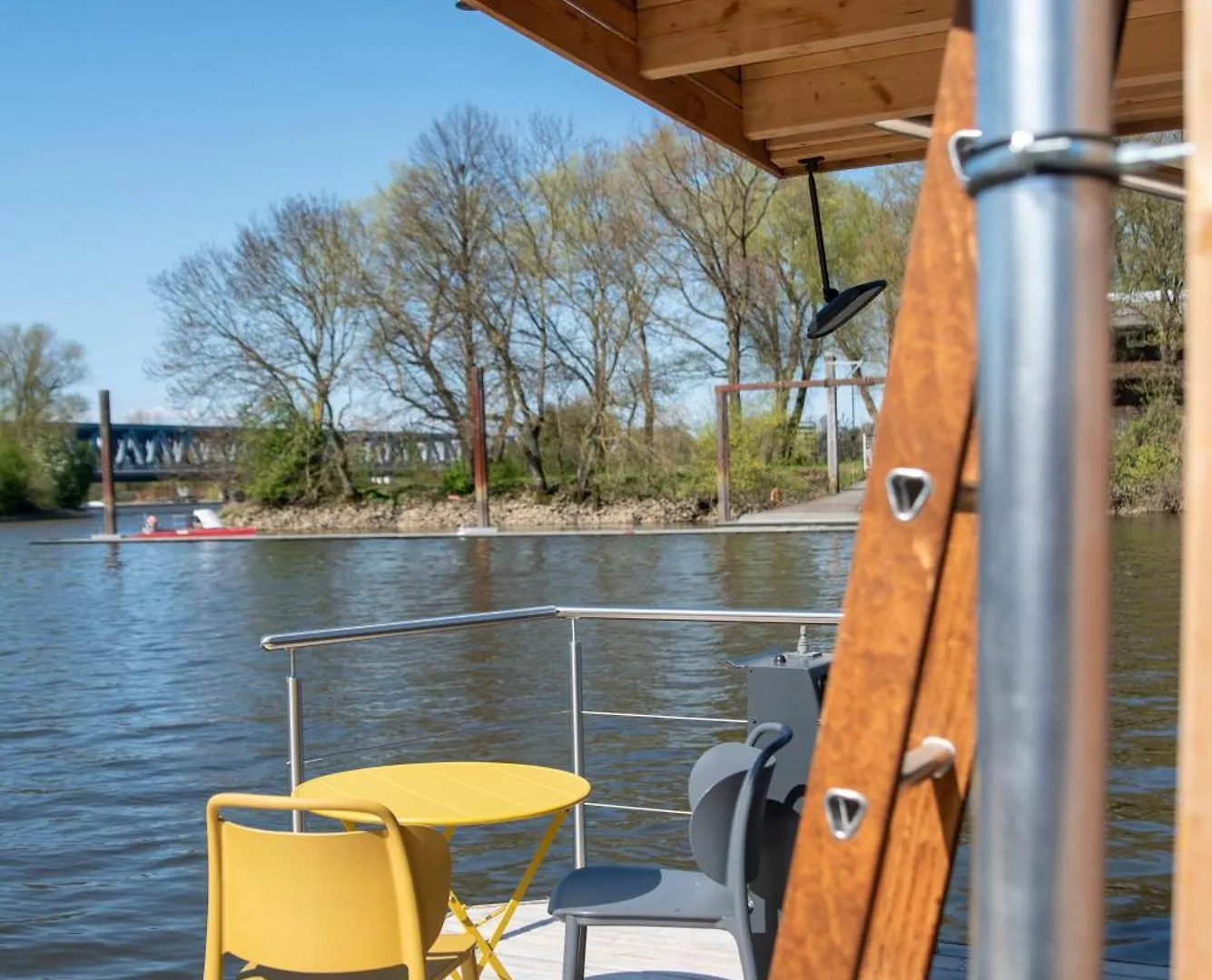 Botel Besonderer Urlaub Auf Hausboot Tystnaden Hotel Hamburg Germany